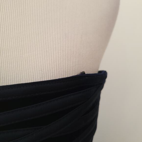 Tadashi Neiman Marcus Strapless Formal Gown Navy Satin Velvet Bodice 10 - Picture 12 of 14